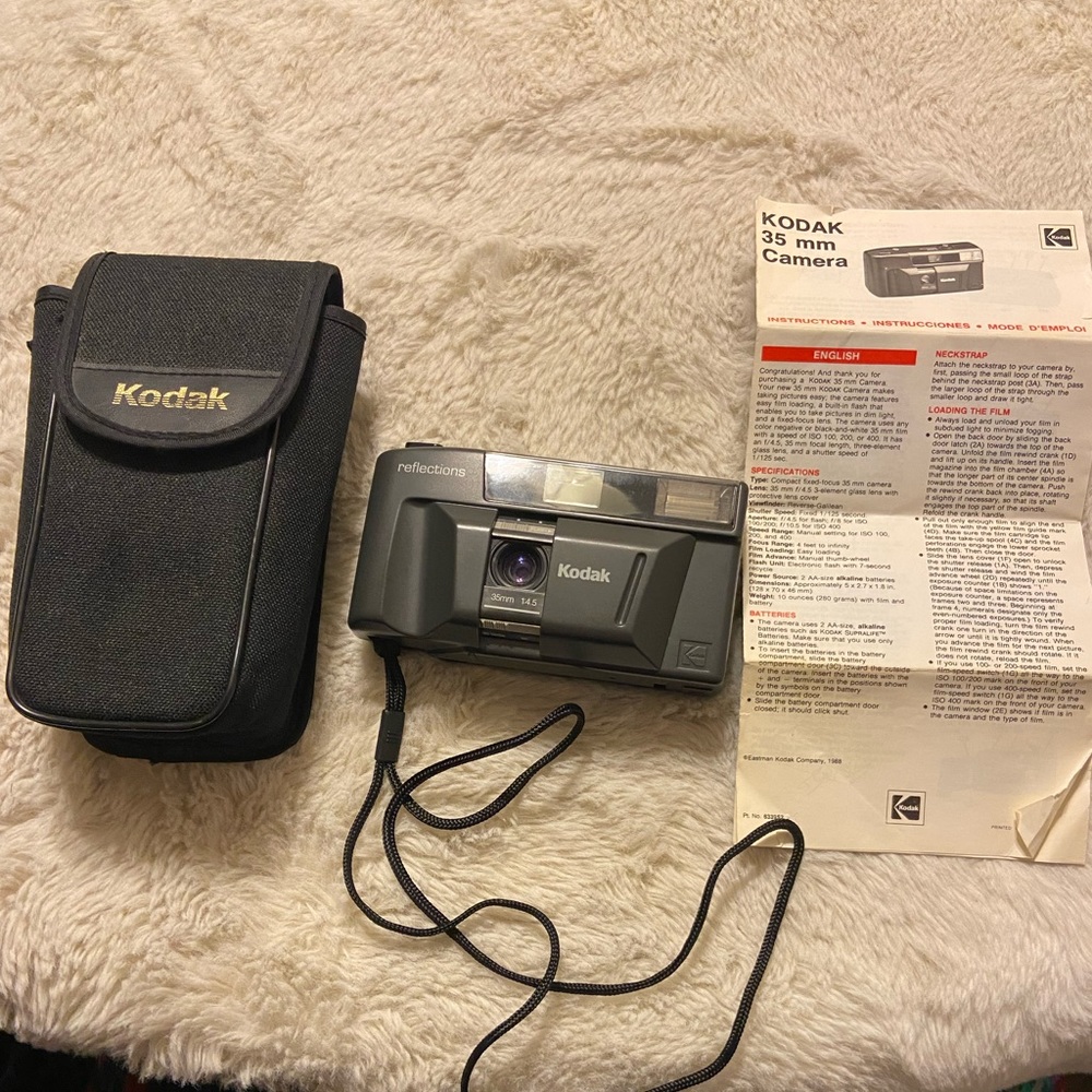 1988 Like new KODAK reflections 35MM camera - Picture 2 of 10